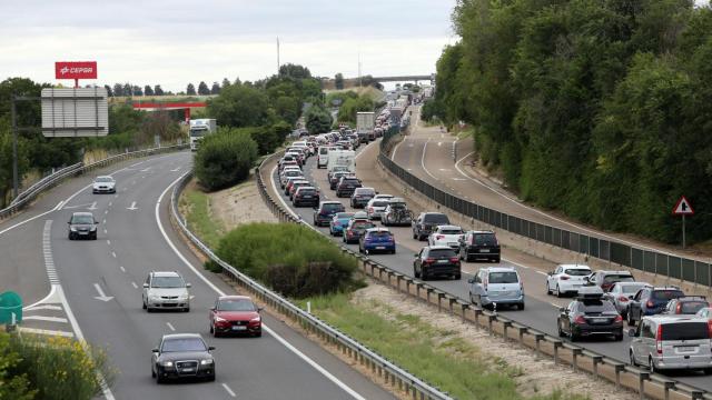 Imagen de la A-62, a su paso por la urbanización Panorama, en la provincia de Valladolid