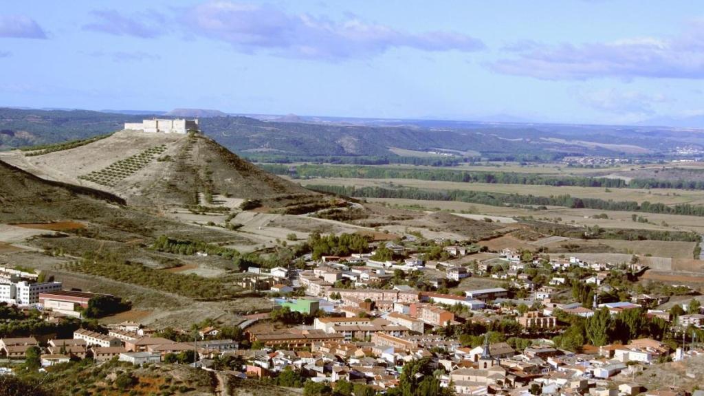Vista panorámica del pueblo de Jadraque en Guadalajara.
