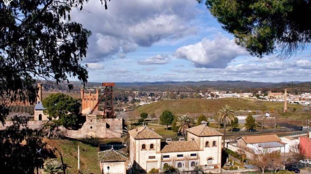 Vista de Villanueva del Río y Minas.