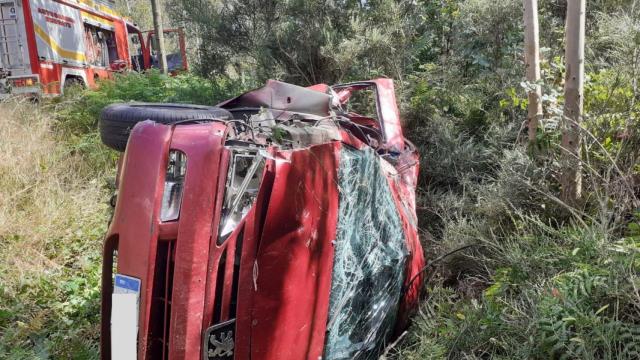 Vehículo implicado en el accidente registrado en Santa Comba