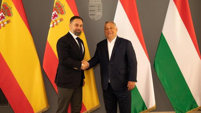 El presidente de Vox, Santiago Abascal, el pasado 27 de mayo con el primer ministro de Hungría, Viktor Orban, en Budapest.