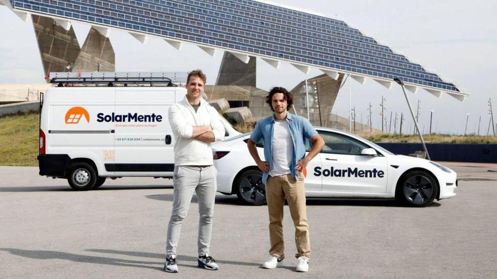 Wouter Draijer y Victor Gardrinier, fundadores de Solarmente.
