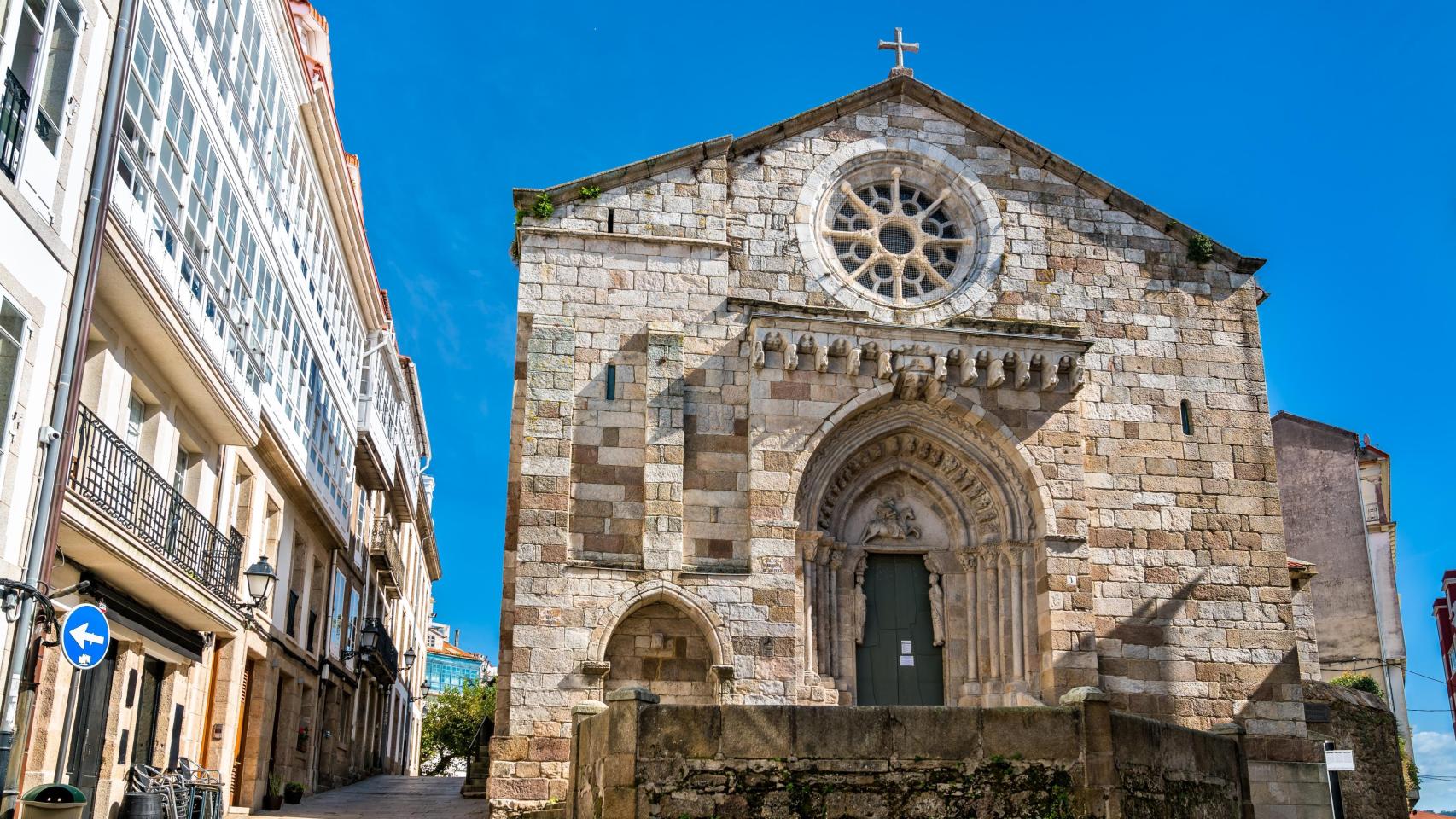 Iglesia de Santiago, en A Coruña, donde empieza la ruta