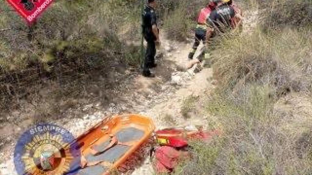 Imagen del rescate por parte de los bomberos.