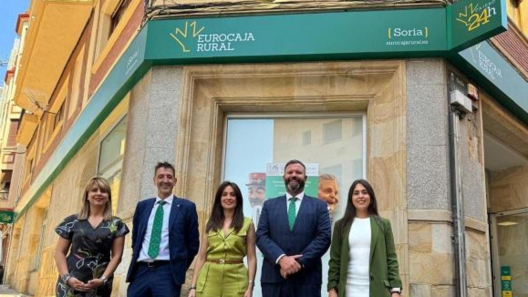 Imagen de la apertura de la nueva oficina en Soria