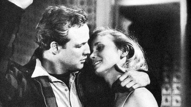 Marlon Brando y Eva Marie Saint en 'La ley del silencio'