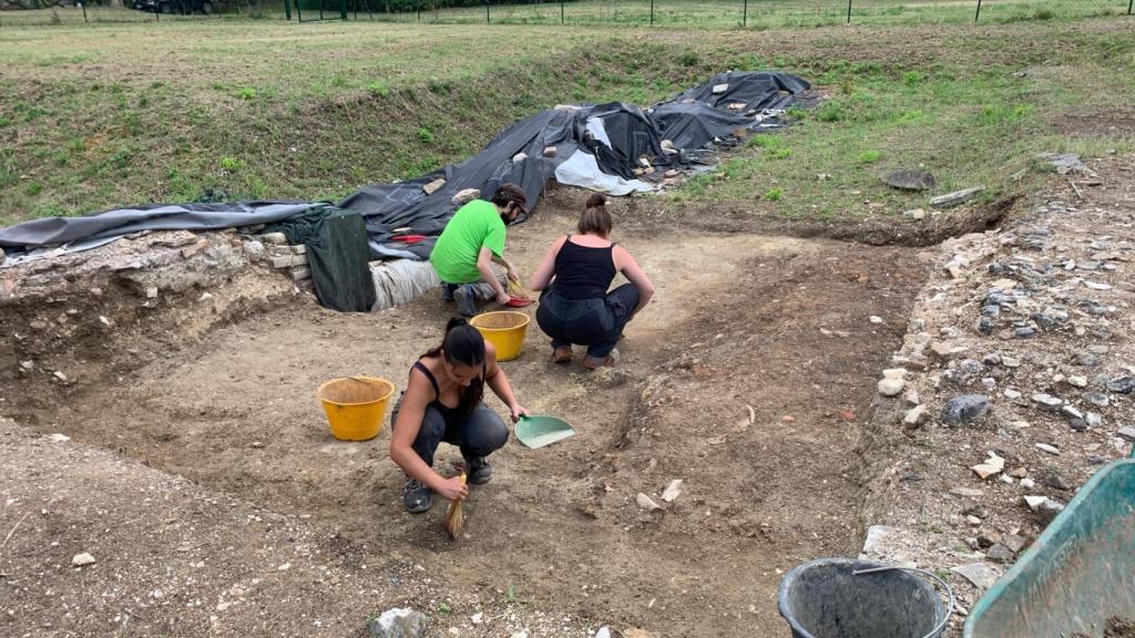 Excavaciones en los yacimientos de Villamagna y Urbs Salvica.