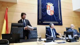 El vicepresidente de la Junta, Juan García-Gallardo, informa a las Cortes sobre el grado de cumplimiento de los objetivos de su departamento para la legislatura, este martes