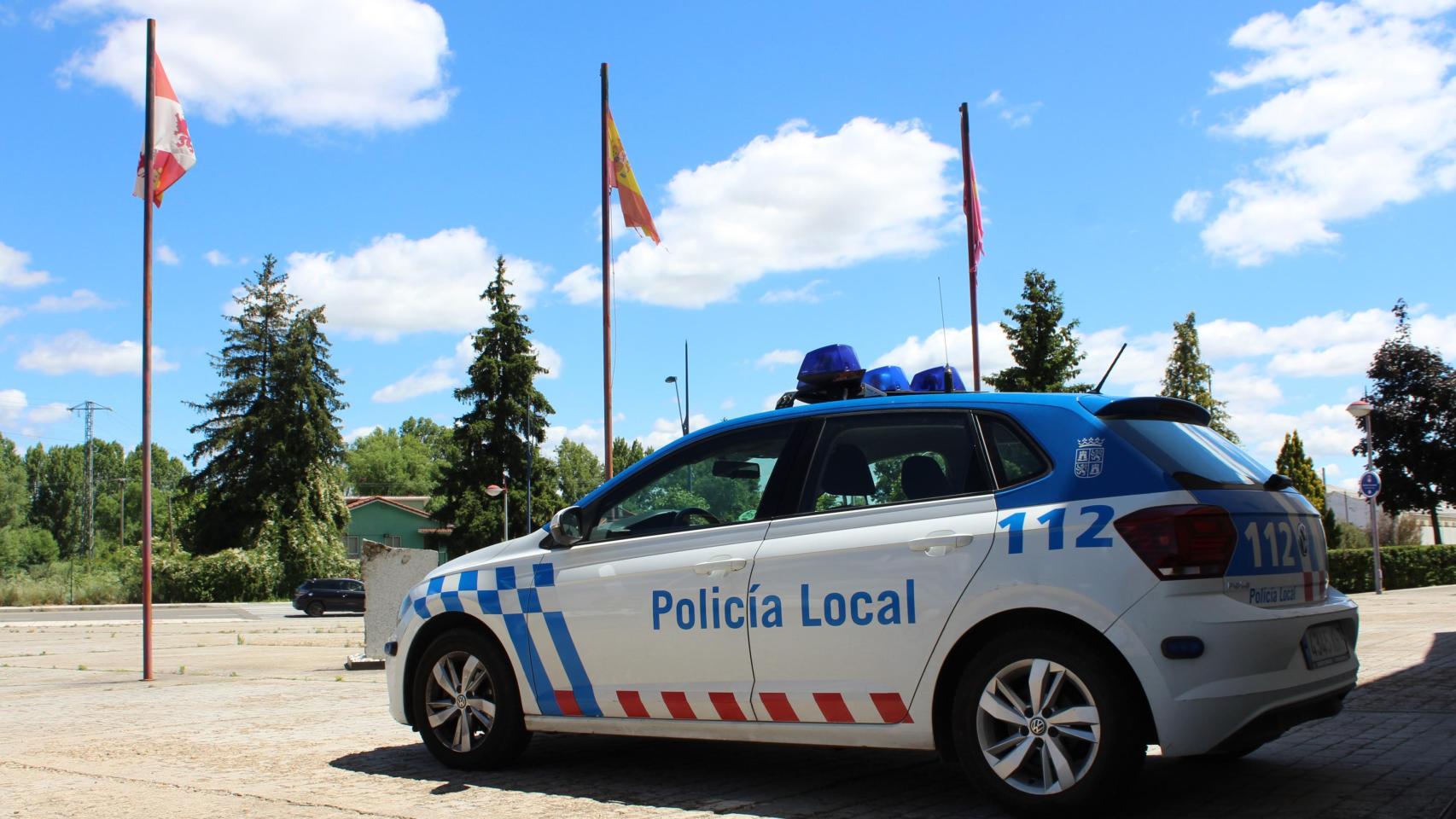 Coche de la policía en San Andrés