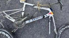 La bicicleta de Vlasov, completamente rota.