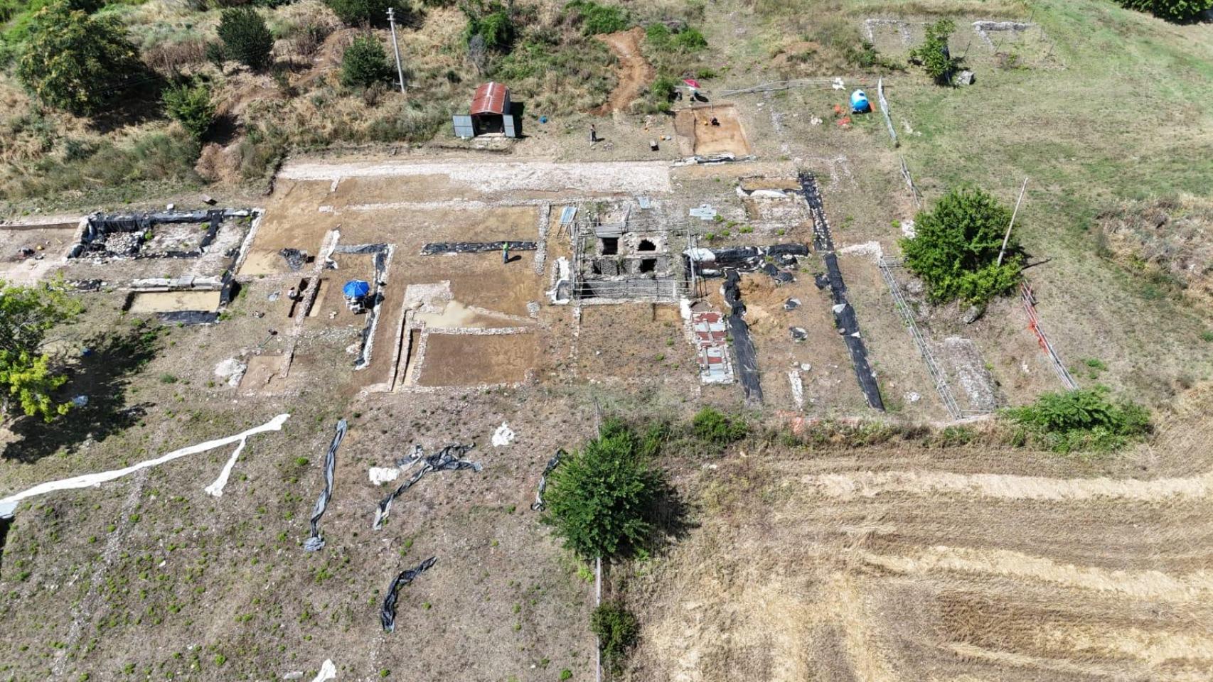 Vista aérea de las excavaciones de la Urbs Salvia.