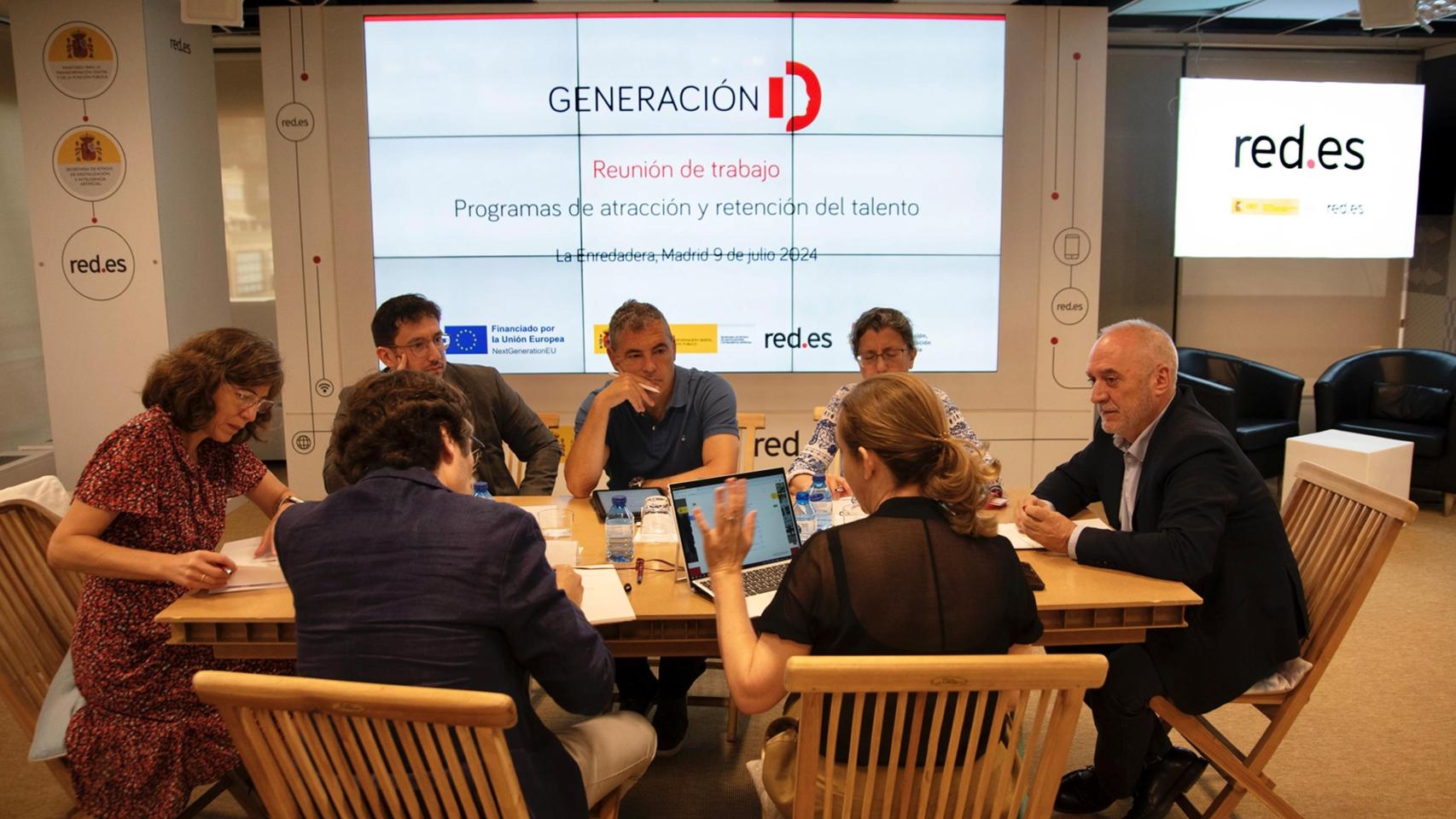 Primera reunión de trabajo con las cuatro entidades seleccionadas para desarrollar los programas de atracción y retención del talento.