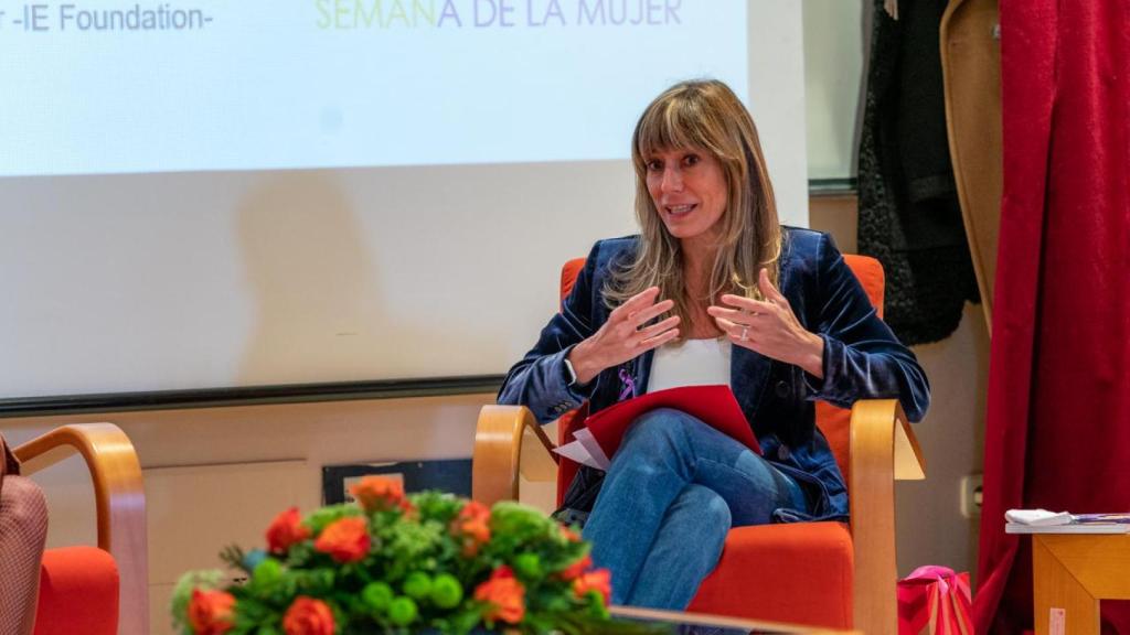 Begoña Gómez participa en un curso de la Universidad Complutense en una imagen de marzo de 2022.