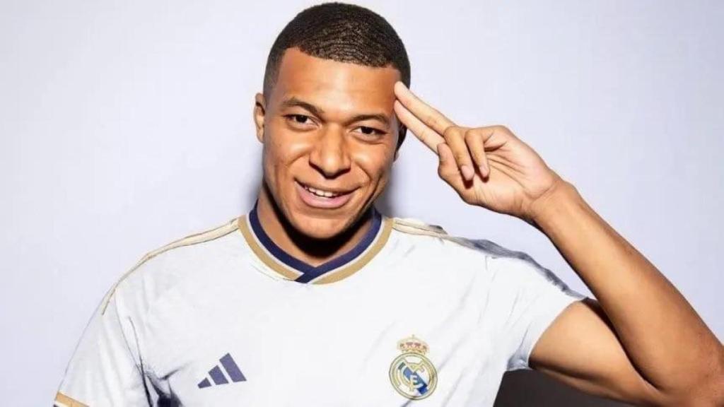 Fotomontaje de Kylian Mbappé con la camiseta del Real Madrid