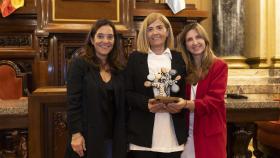 Fina Baliñas recibe el Premio Tomás Fábregas