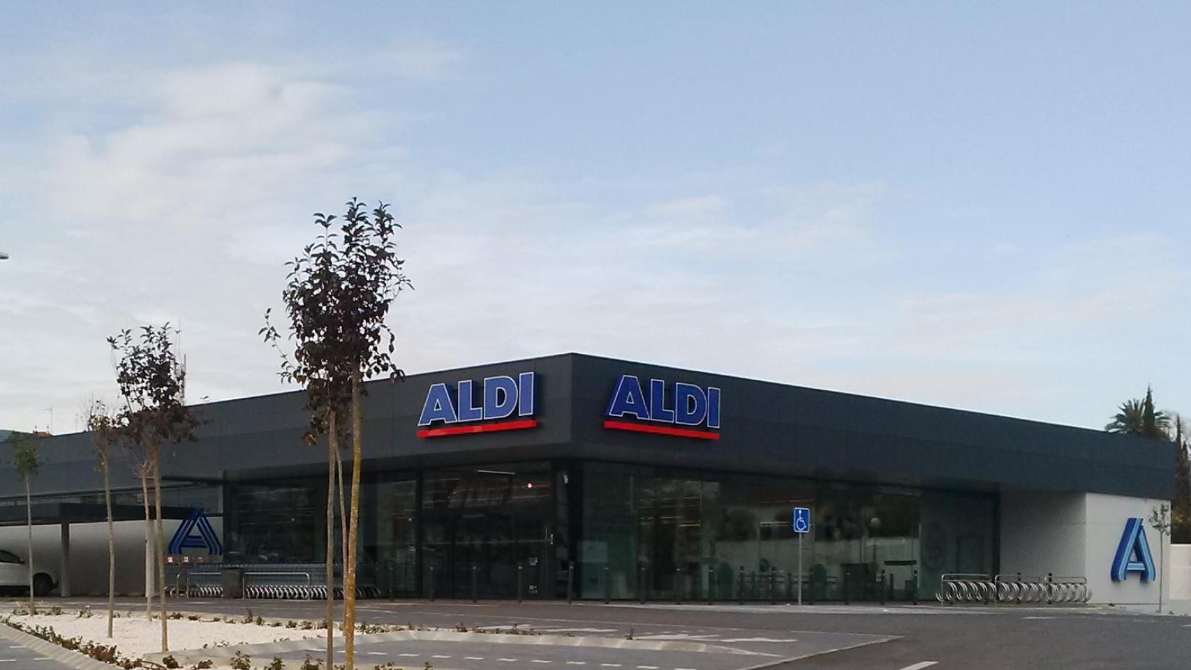 Fachada Aldi.