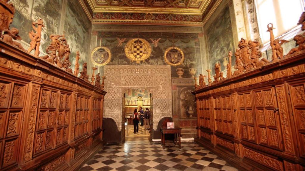 Zaguán de la Sala Capitular donde se va a restauran las pinturas de Juan de Borgoña, su artesonado y las yeserías. Foto: David Blázquez.
