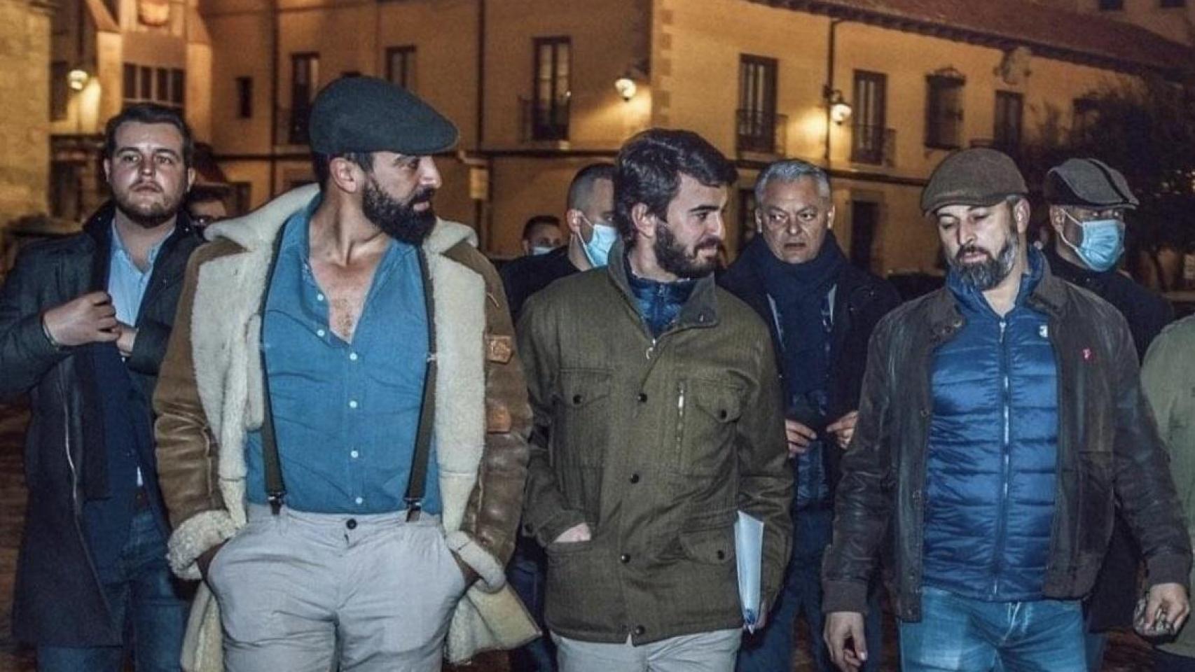 Jacobo González-Robatto, Juan García Gallardo y Santiago Abascal, en la campaña de las elecciones autonómicas de Castilla y  León