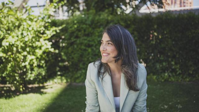 Manuela Bergerot en el exterior de EL ESPAÑOL.