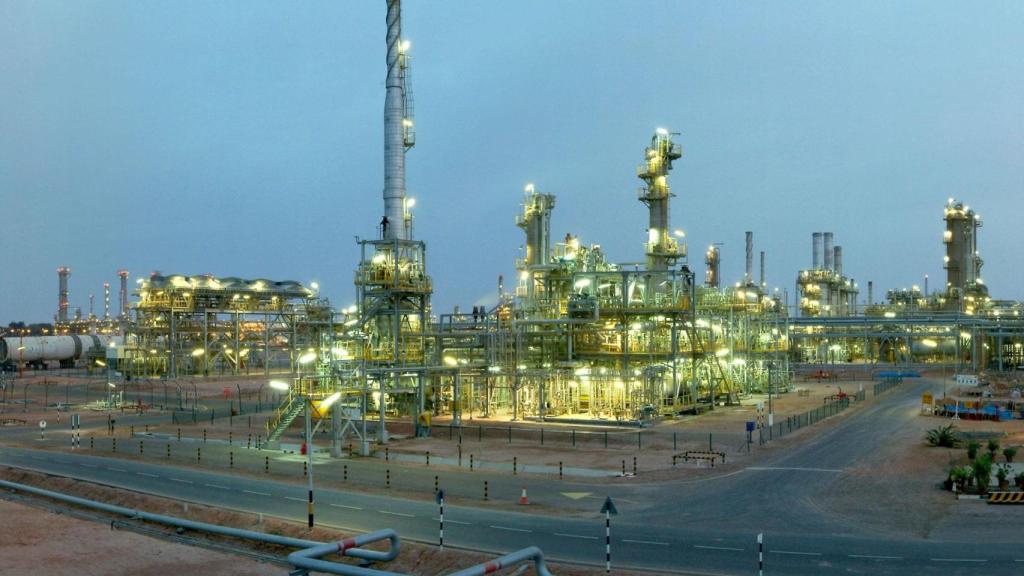 Planta de licuefacción de gas natural en Emiratos Arabes Unidos.