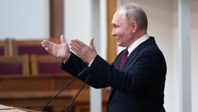 Vladímir Putin en el foro de los BRICS en San Petersburgo este jueves.