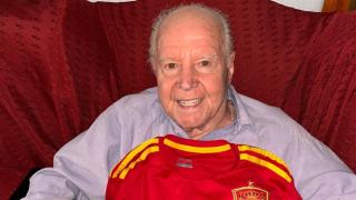 El acento gallego de José Pontes, emigrante de 90 años, se hace viral viendo a la selección