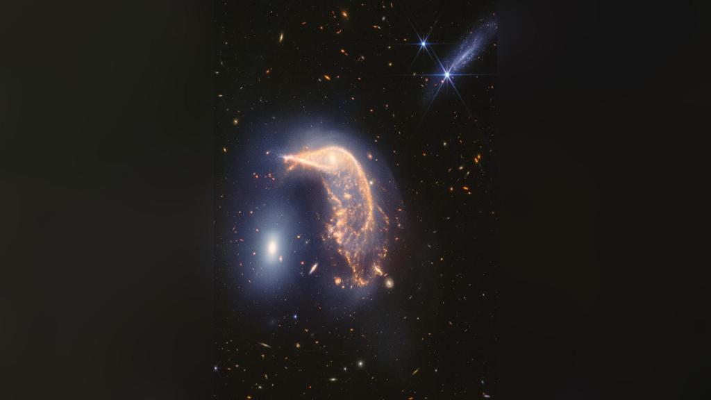 Imagen sin editar de las galaxias en plena 'danza cósmica'.
