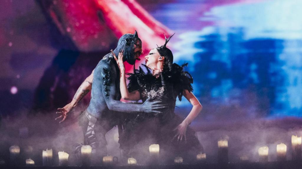 Bambie Thug, representante de Irlanda en Eurovisión 2024, con el tema 'Doomsday Blue'.