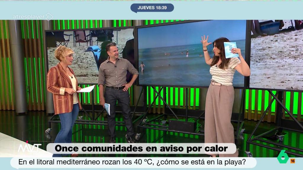 Cristina Pardo, Iñaki López y Joanna Ivars en 'Más vale tarde'.
