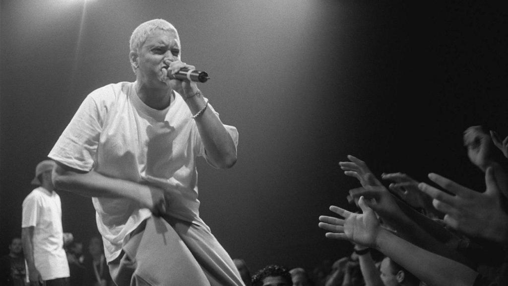 Eminem durante un concierto en 1999. Foto: Mika Photography