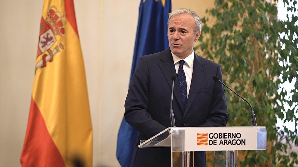 El presidente del gobierno de Aragón, Jorge Azcón, este viernes en rueda de prensa.