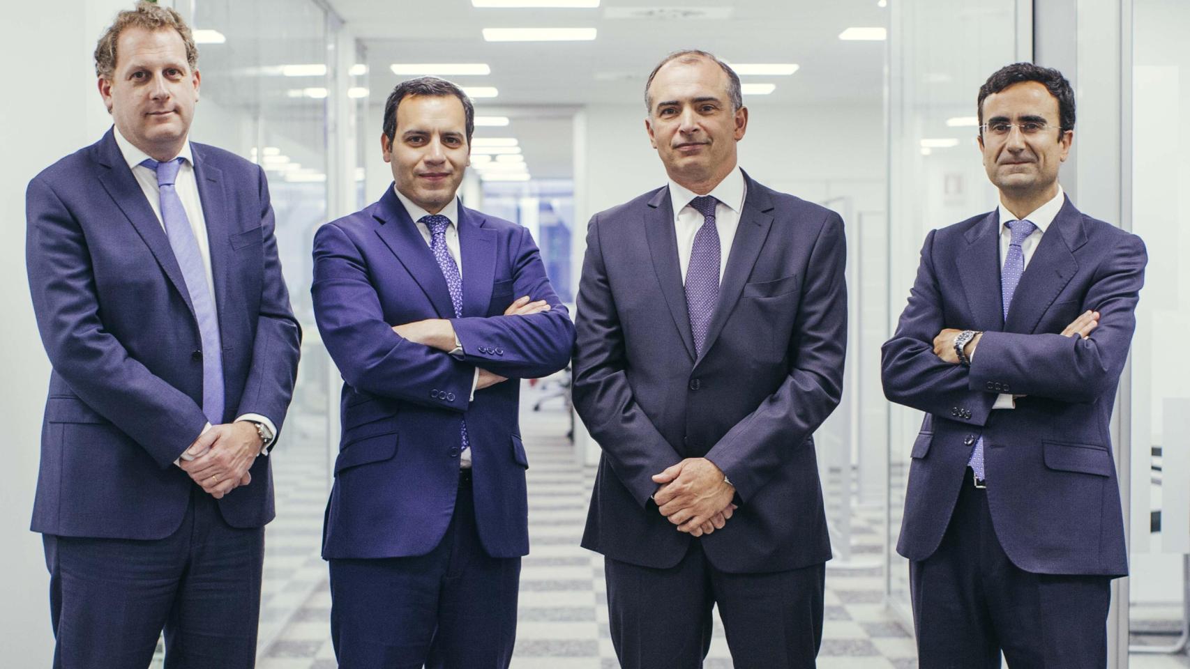 Directores del equipo de gestión de Mutuactivos. De izqda. a dcha. Gabriel Pañeda, director de renta fija, Pedro Pablo García, director de asset allocation, Emilio Ortiz, director de Inversiones, y Ángel Fresnillo, director de renta variable.