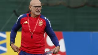 Luis de la Fuente durante un entrenamiento con la selección española.