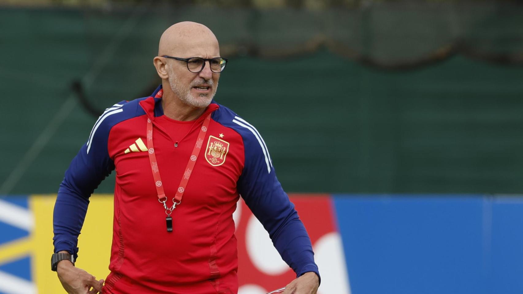 Luis de la Fuente durante un entrenamiento con la selección española.