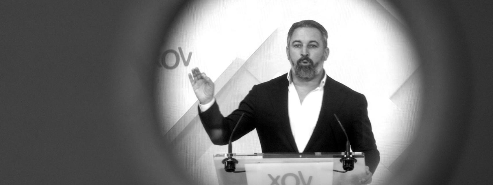El líder de Vox, Santiago Abascal, durante una rueda de prensa posterior al Comité de Acción Política del partido, en la sede de Vox.