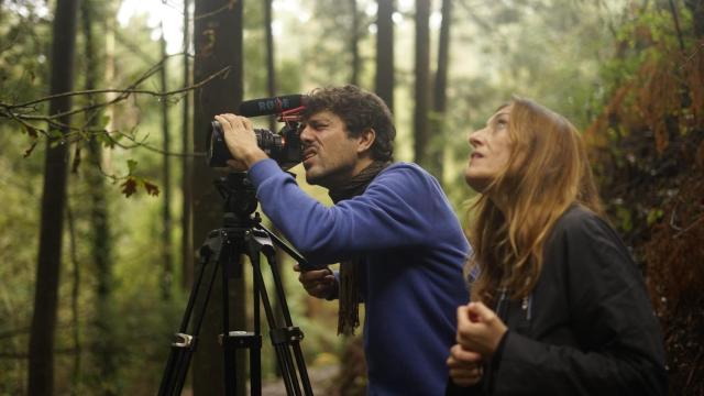 La fotógrafa gallega Ana Amado, junto al director gallego de cine, Lois Patiño