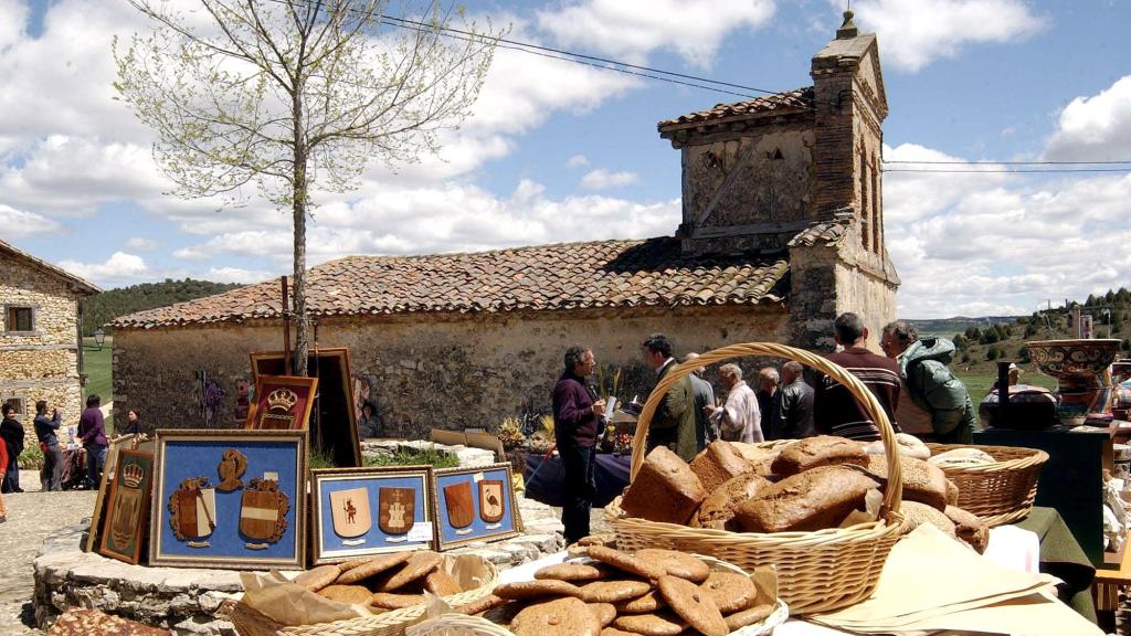 Una feria de productos artesanos y ecológicos en Calatañazor