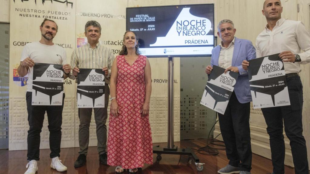 Presentación de la séptima edición de la ‘Noche en Blanco y Negro’ en Segovia