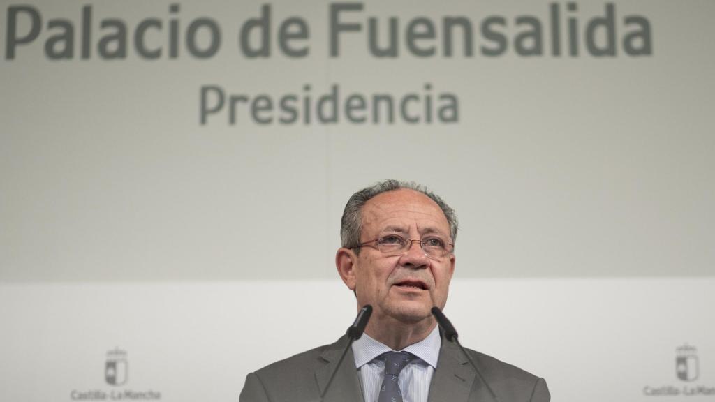 El consejero de Hacienda, Administraciones Públicas y Transformación Digital, Juan Alfonso Ruiz Molina, este martes en rueda de prensa.