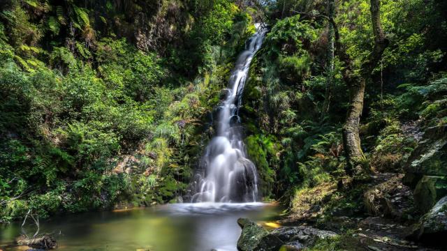 El Pozo da Onza y su majestuosa cascada