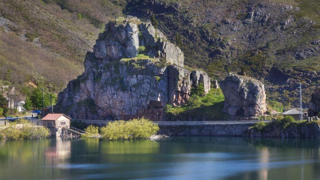 Embalse de Luna