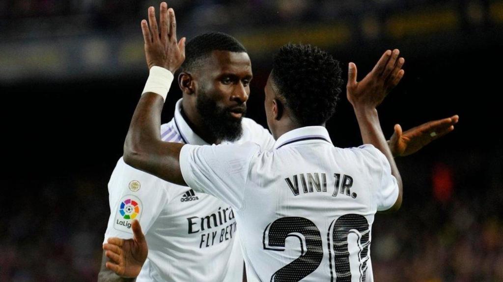 Rüdiger y Vinicius, durante un partido.