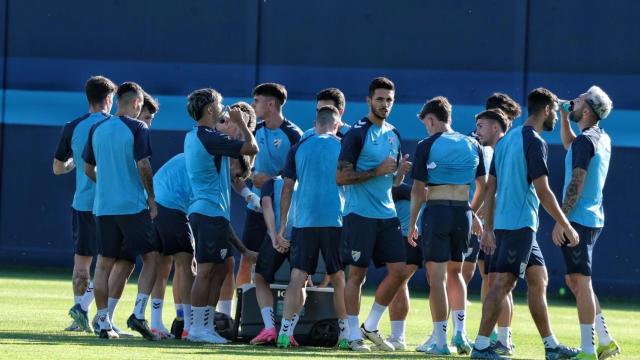 Los jugadores del Málaga CF durante un entrenamiento en el Anexo