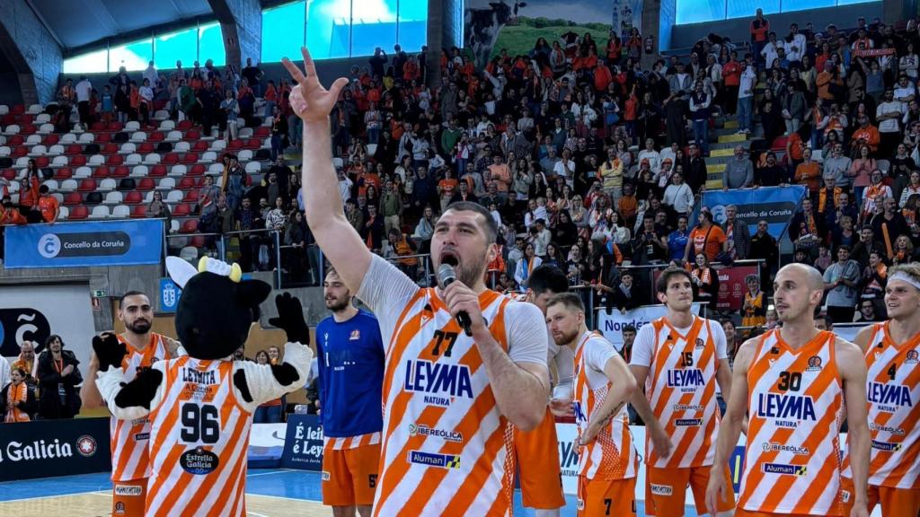 Beqa Burjanadze celebra una victoria en el Palacio de los Deportes de Riazor