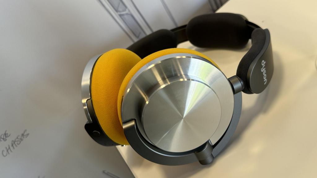 Auriculares Dyson Ontrac