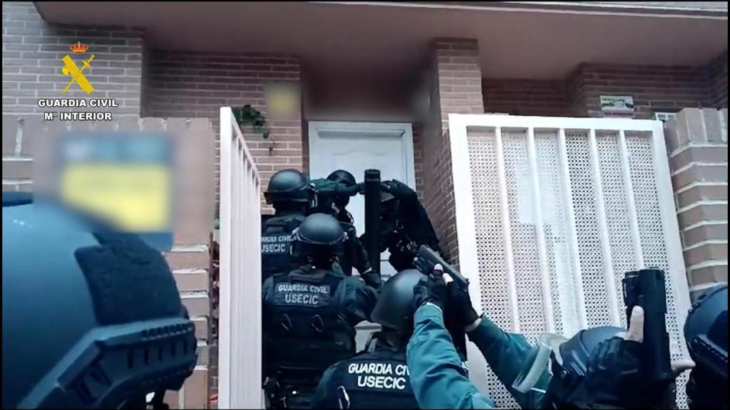 Imagen de la operación Danzón de  la Guardia Civil contra el tráfico de drogas la localidad alicantina de Villena.