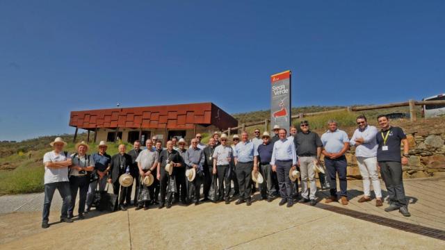 Los obispos de Castilla y León visitan el Yacimiento de Siega Verde