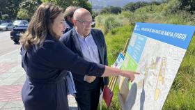 Ana Ortiz, delegada de la Xunta en Vigo, visita el Polígono de Navia.