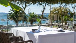 La terraza escondida en un hotel de Vigo para tomar un café con las Islas Cíes de fondo