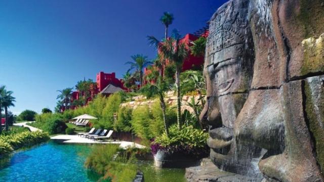 Asia Gardens Hotel & Thai Spa.